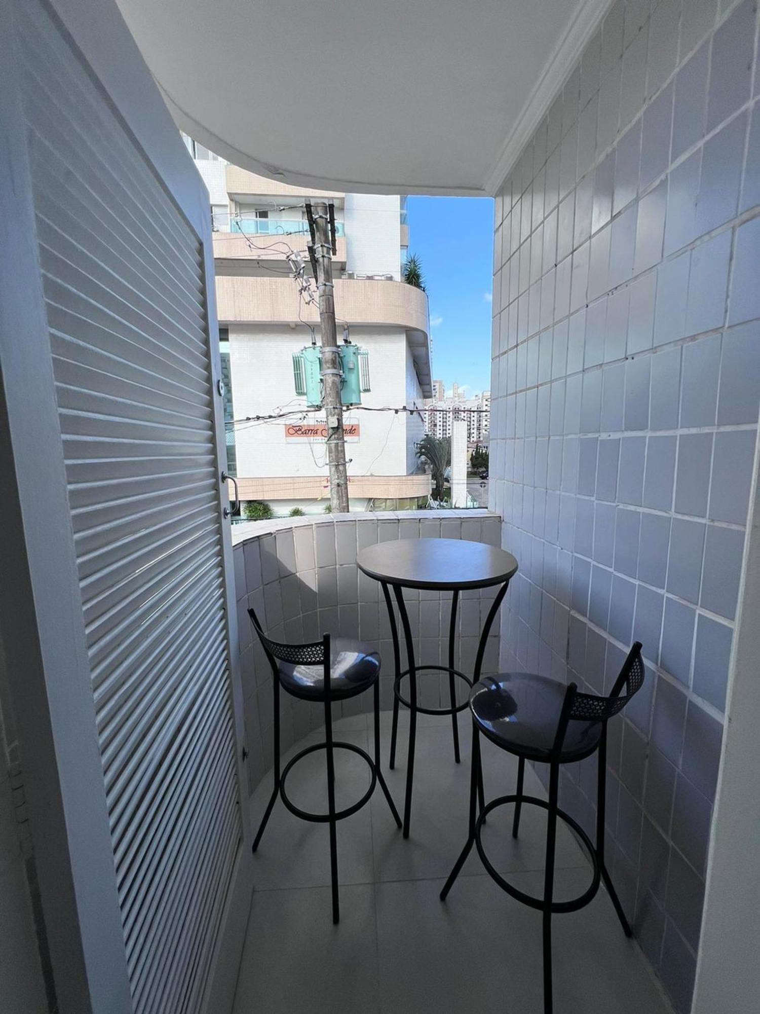 Canto Forte- Suite C/Varanda - Ate 5 Hospedes- Garagem - Wi Fi E 200 Metros Da Praia, 50 Metros Da Av Gastronomica Da Pg Praia Grande  Exterior foto